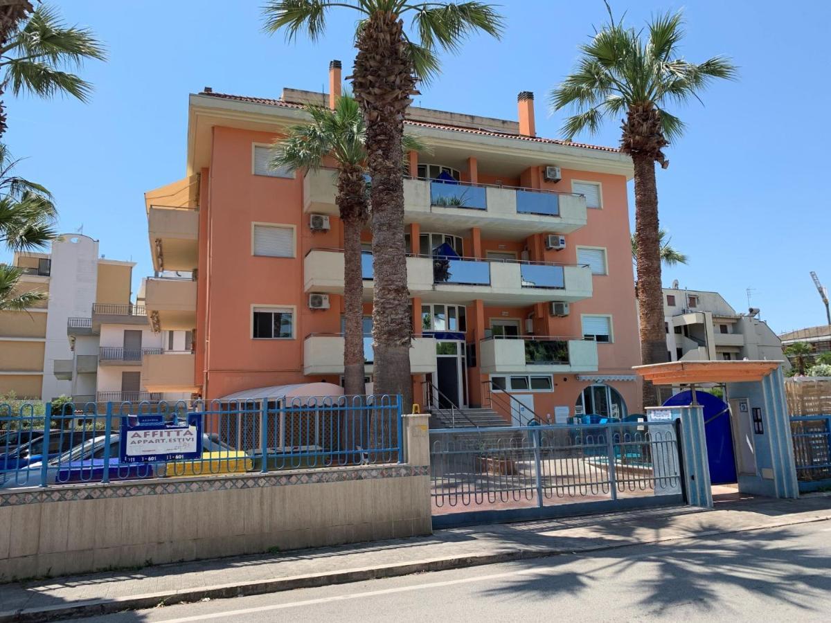 Apartment Azzurra By Interhome ポルト・ダスコリ エクステリア 写真